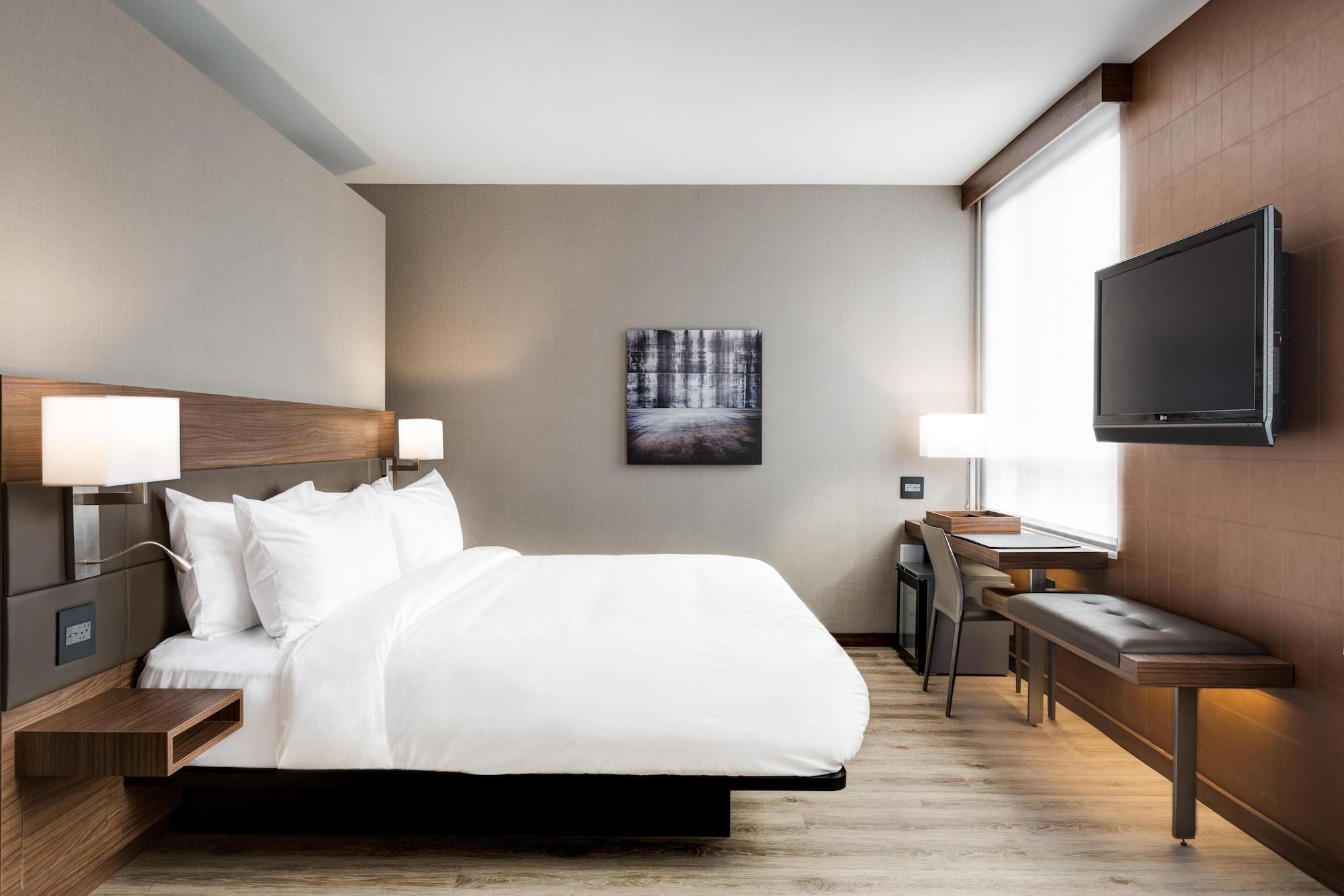 เอซี โฮเต็ล ซานติอาโก โกสตาเนรา เซ็นเตอร์ Hotel ภายนอก รูปภาพ
