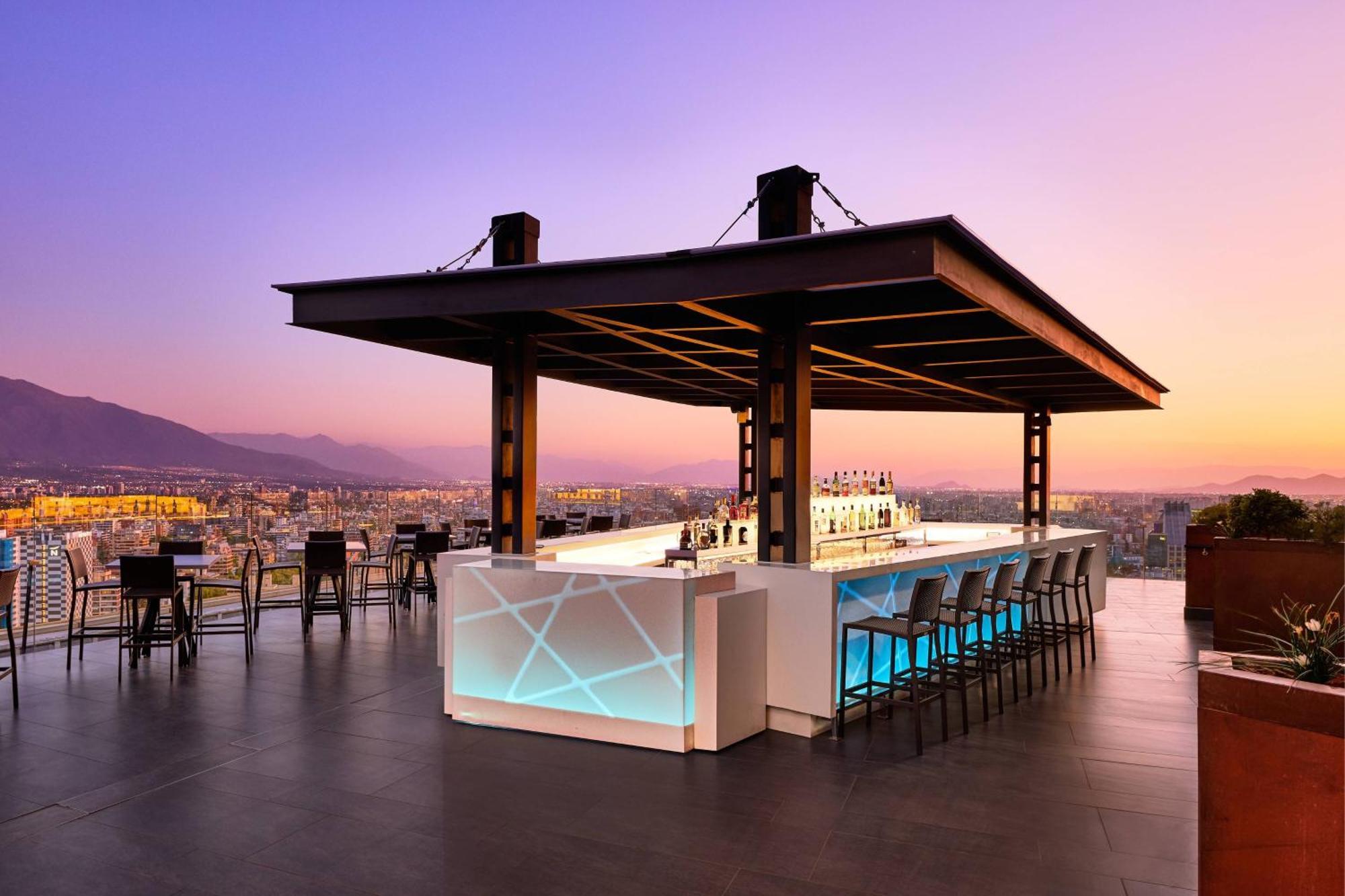 เอซี โฮเต็ล ซานติอาโก โกสตาเนรา เซ็นเตอร์ Hotel ภายนอก รูปภาพ
