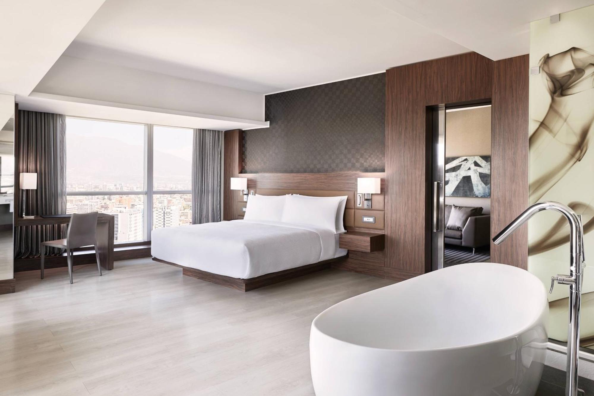 เอซี โฮเต็ล ซานติอาโก โกสตาเนรา เซ็นเตอร์ Hotel ภายนอก รูปภาพ